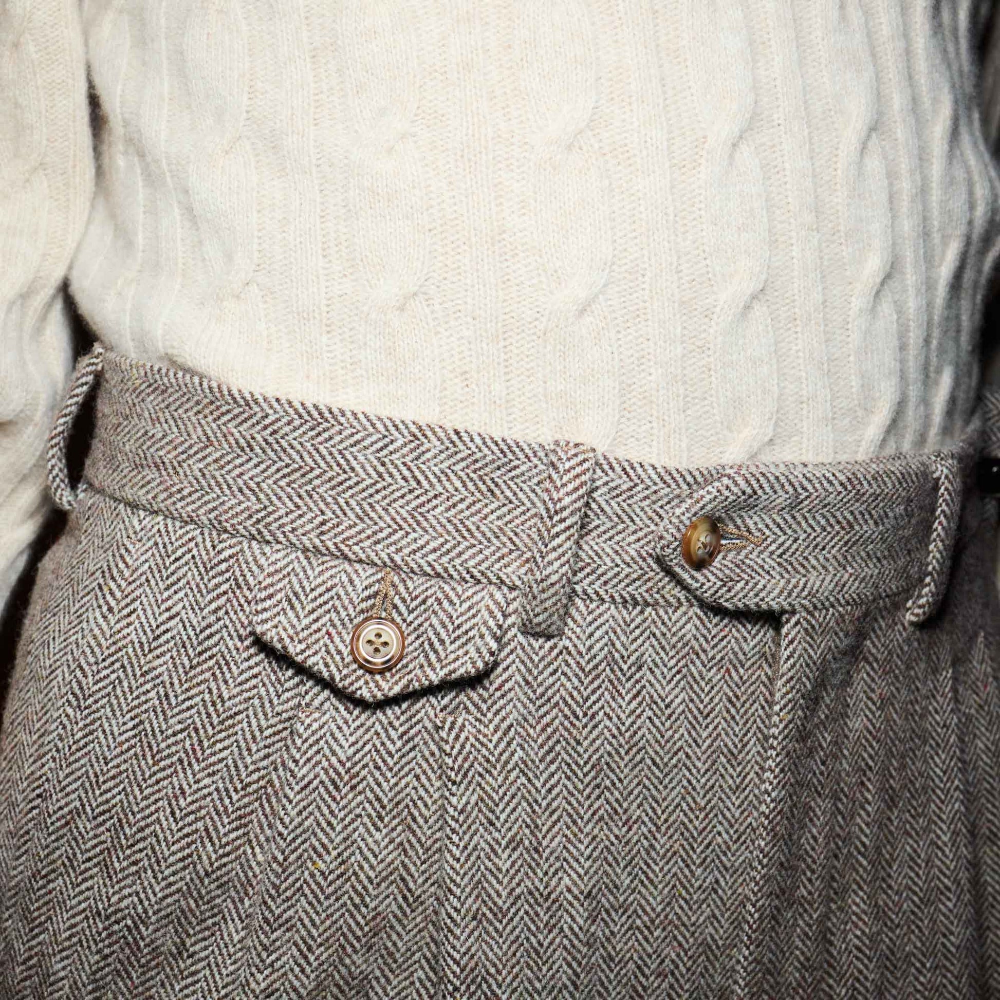 Pantalon double plis laine chevrons marron