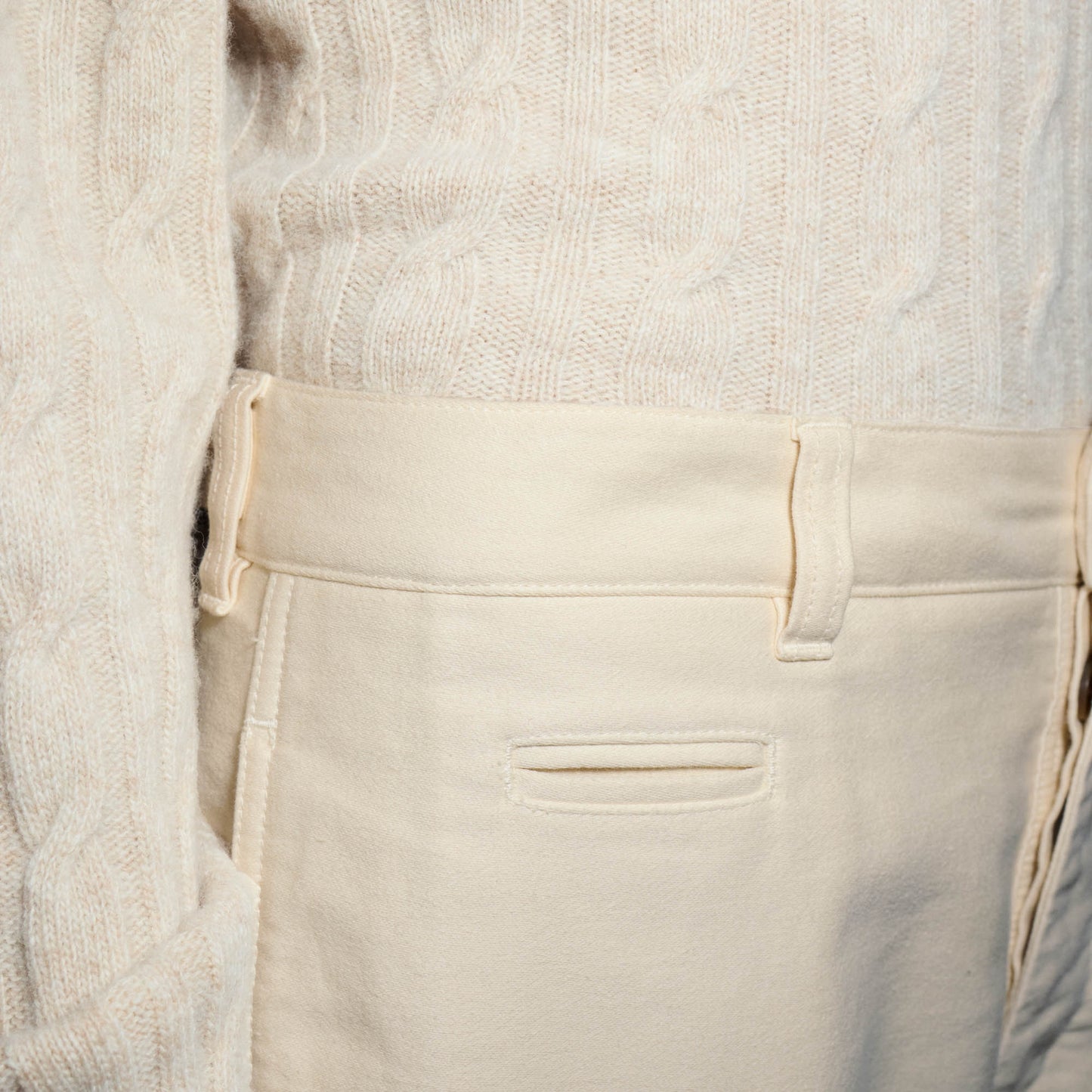 Pantalon décontracté en moleskine de coton écru