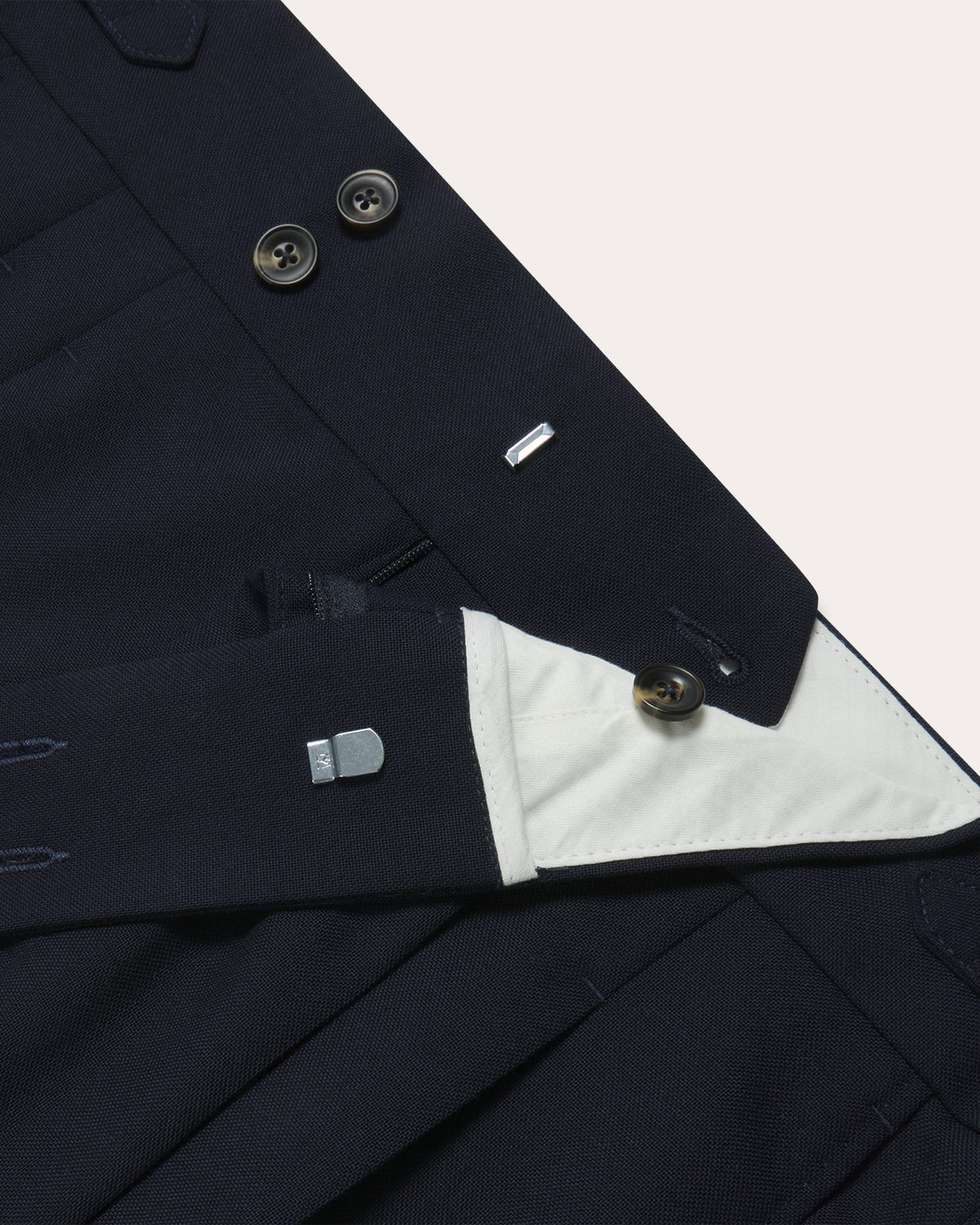 Pantalon à double plis en laine marine triple retors