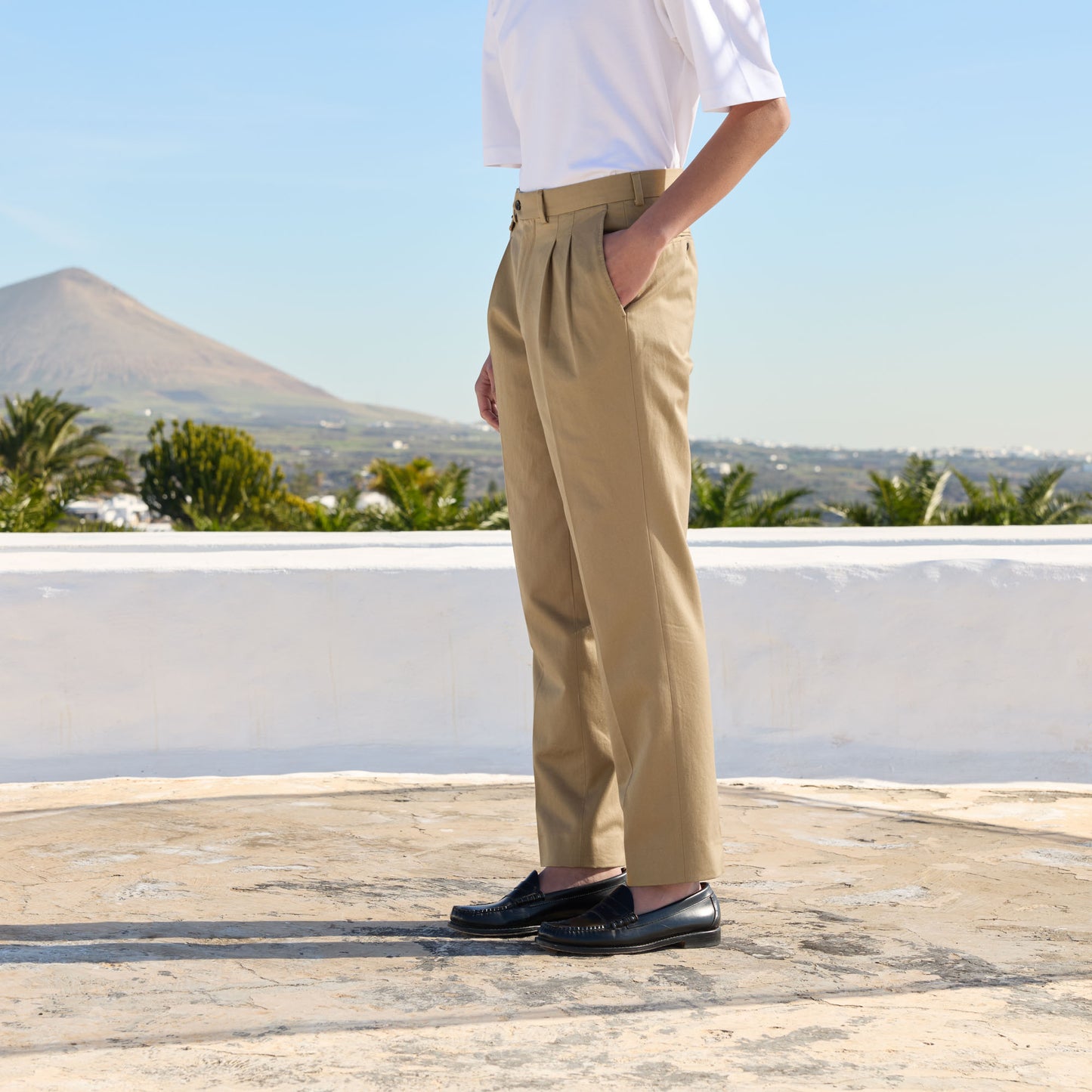 Pantalon à double plis en coton beige