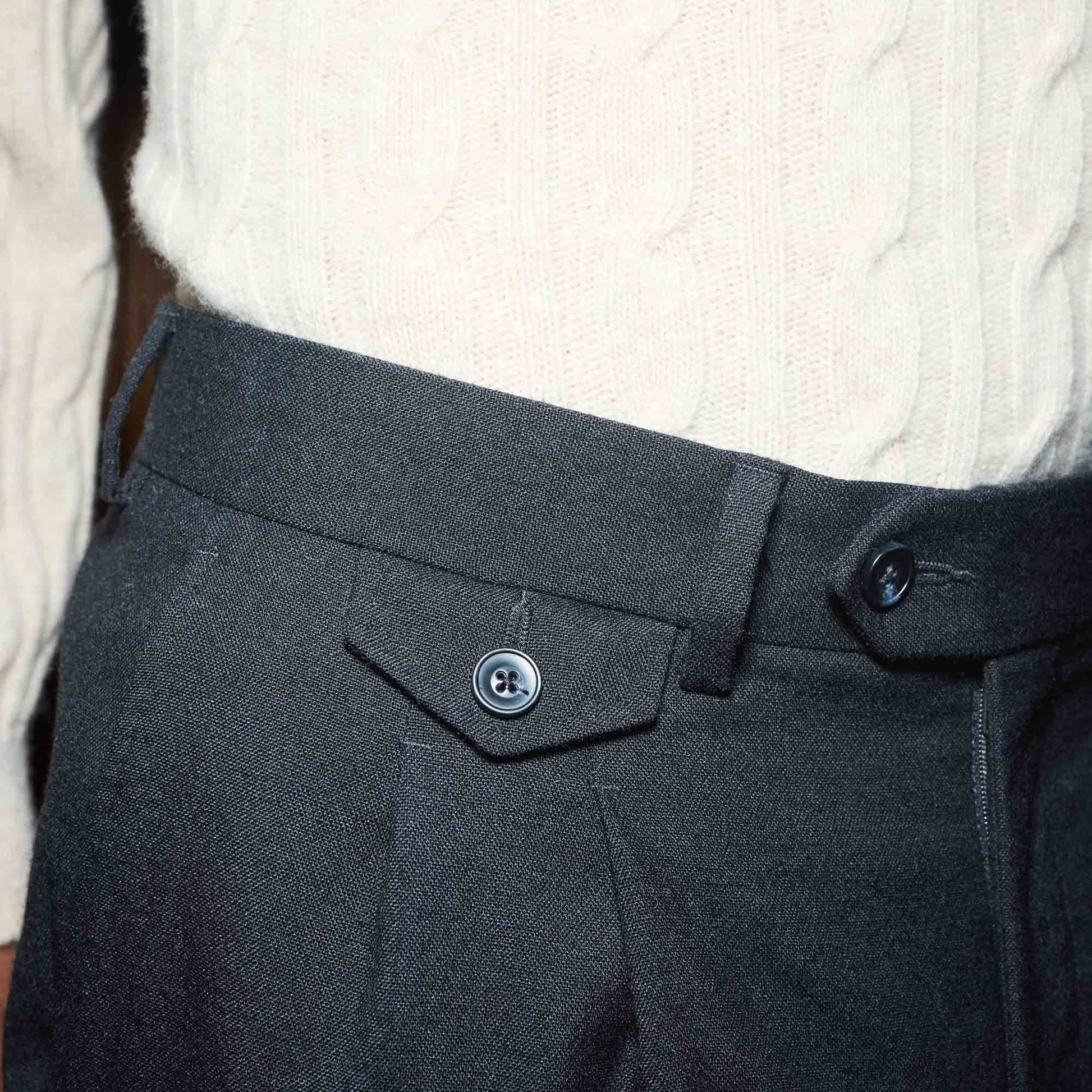 Pantalon à double plis en laine noire