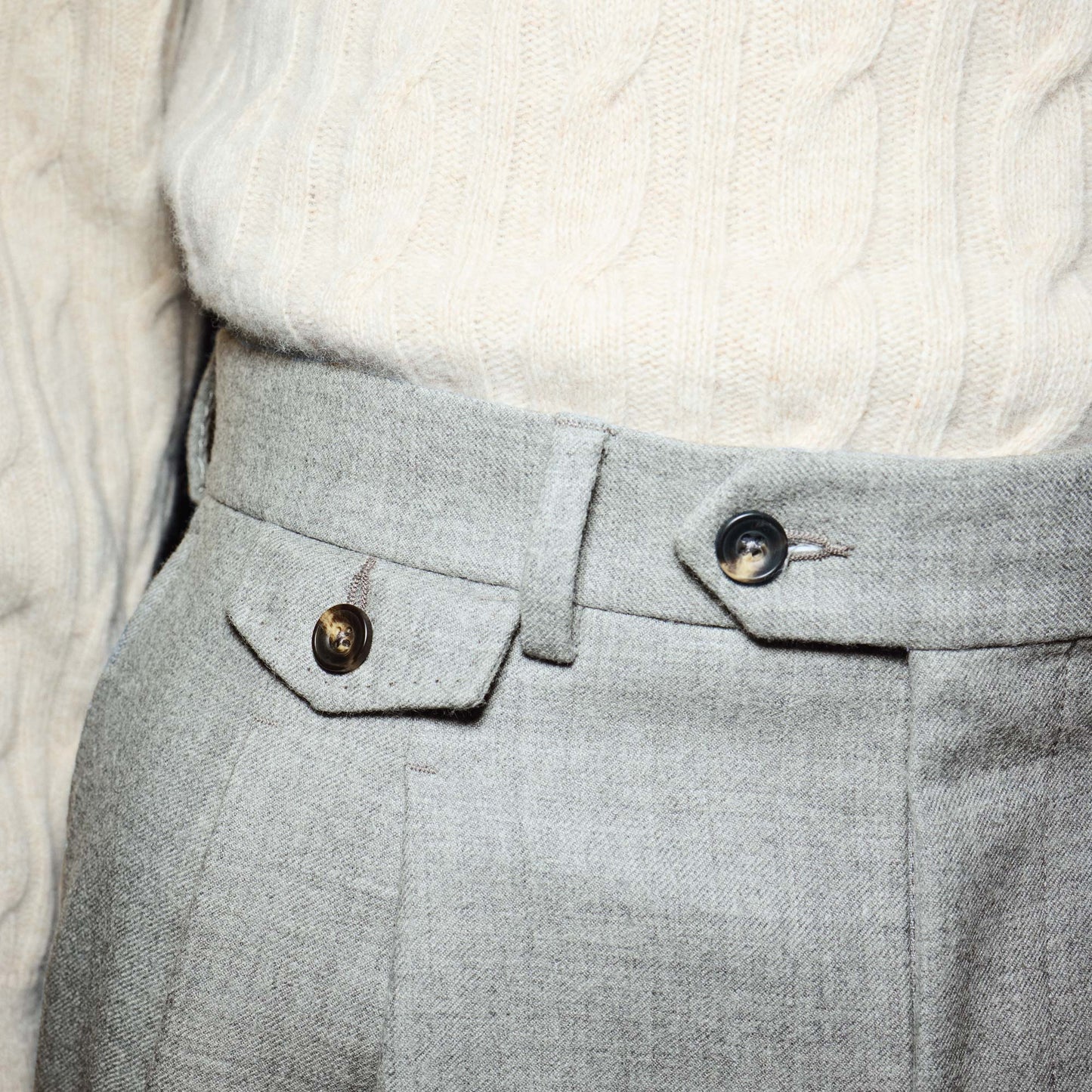 Double pleated trousers in gray wool flannel