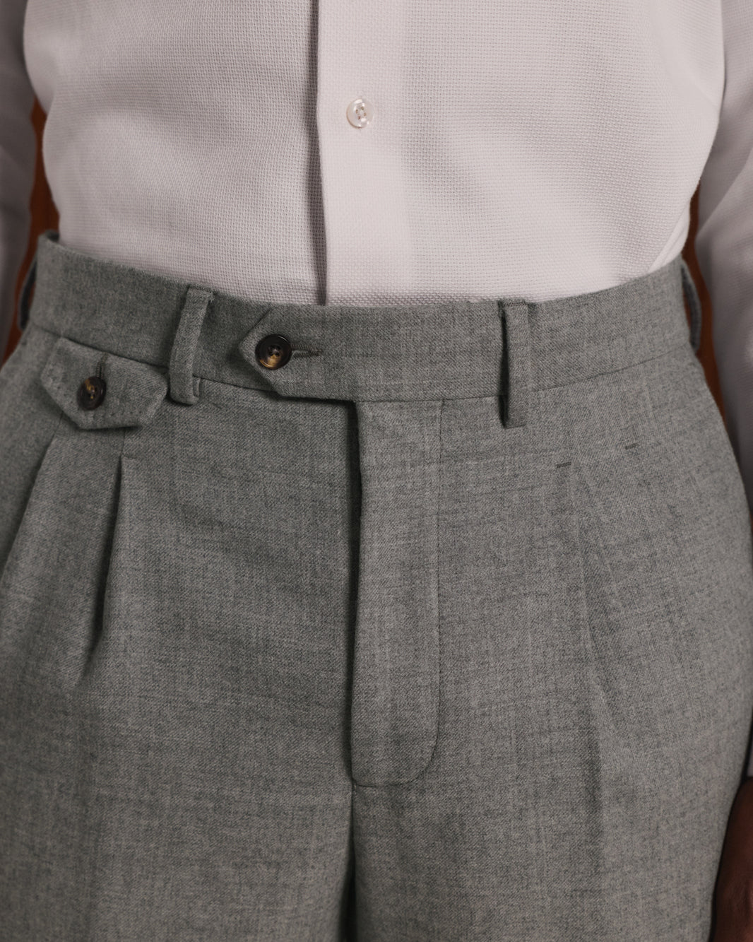 Double pleated trousers in gray wool flannel