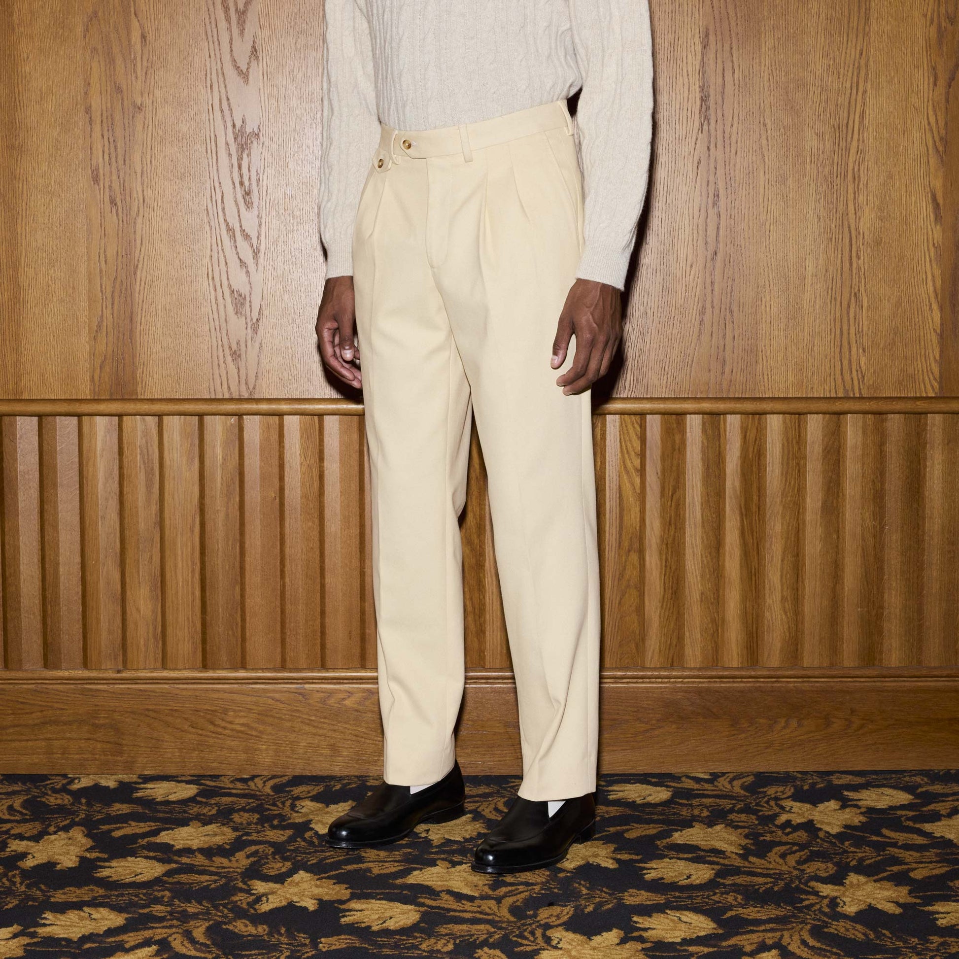 Double-pleated trousers in ecru cotton moleskin Hast – Hast Paris