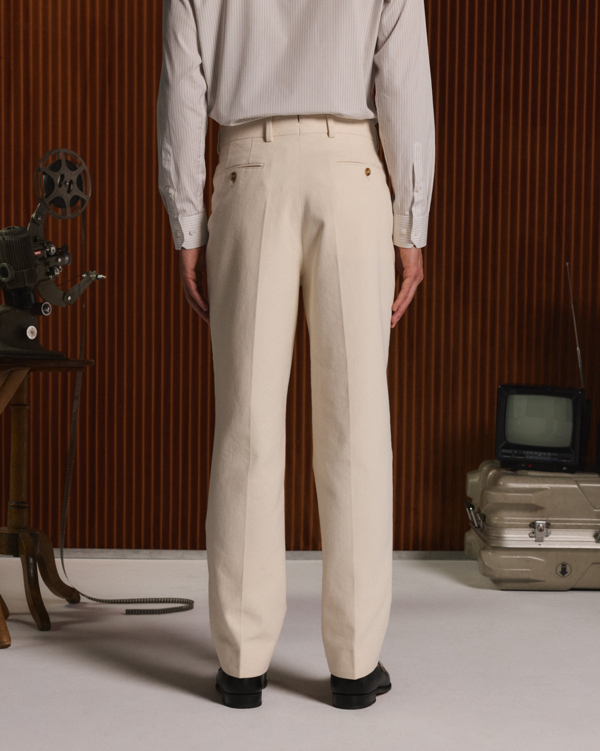 Pantalon à pinces en coton écru