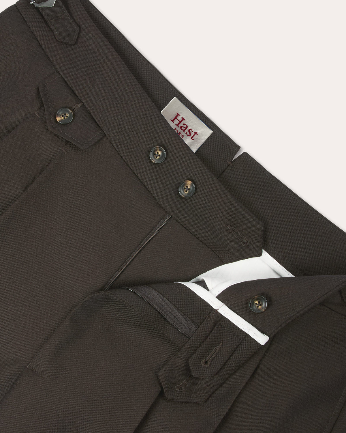 Bundfaltenhose aus schokoladenbrauner Wolle