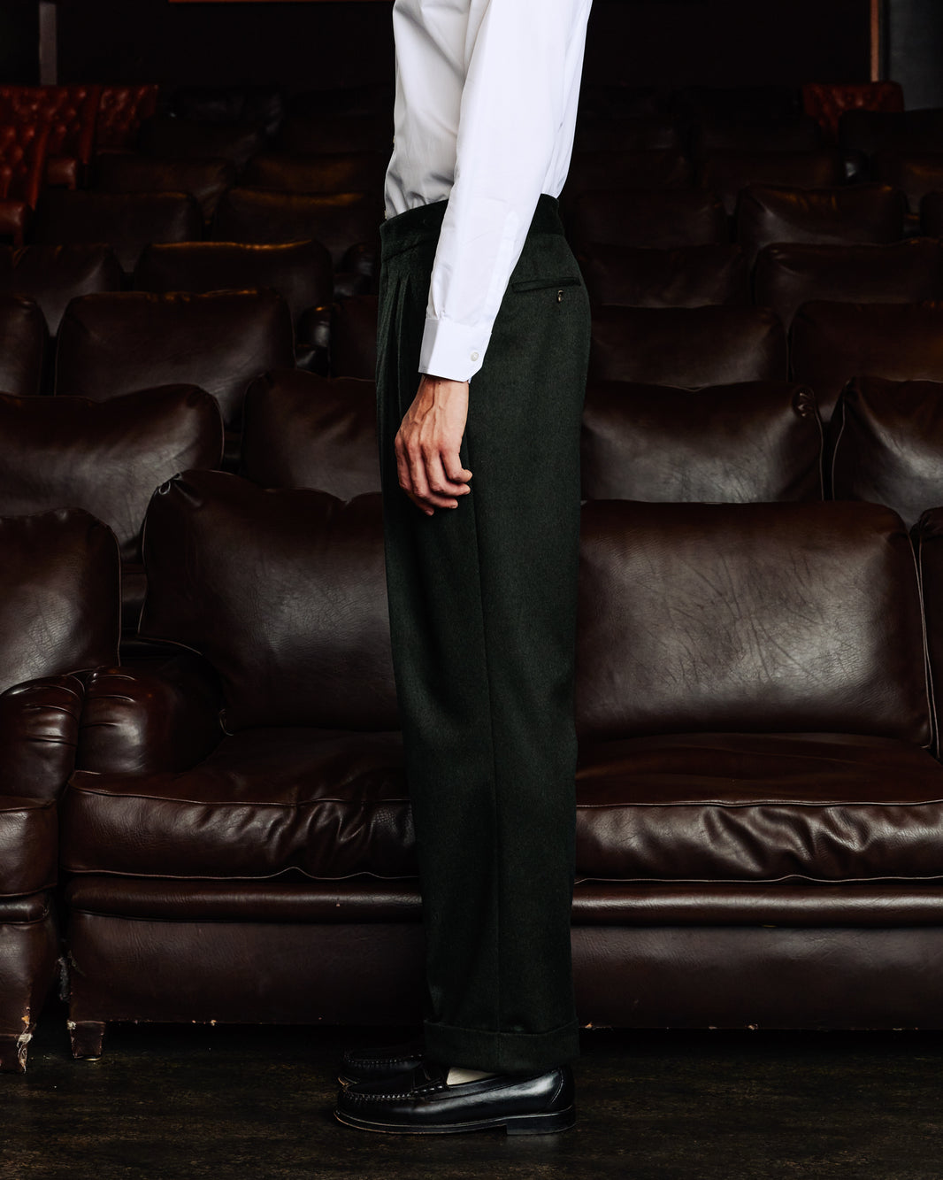 Pantalon à pinces en laine Loden vert