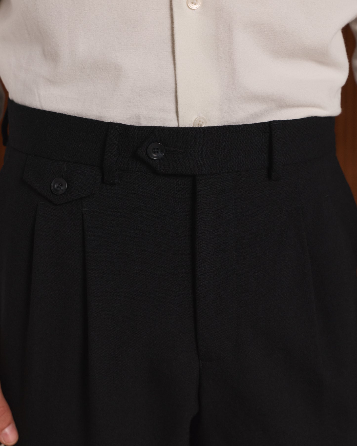 Pantalon à pinces en flanelle de laine noire