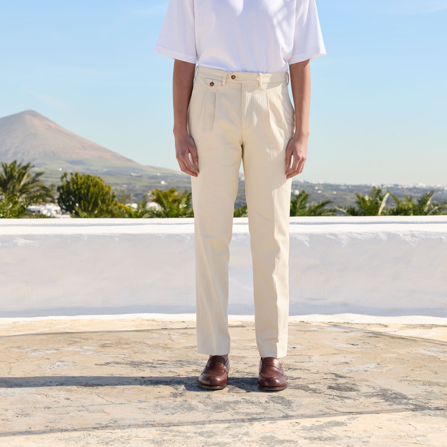 Pantalon à double plis en coton écru