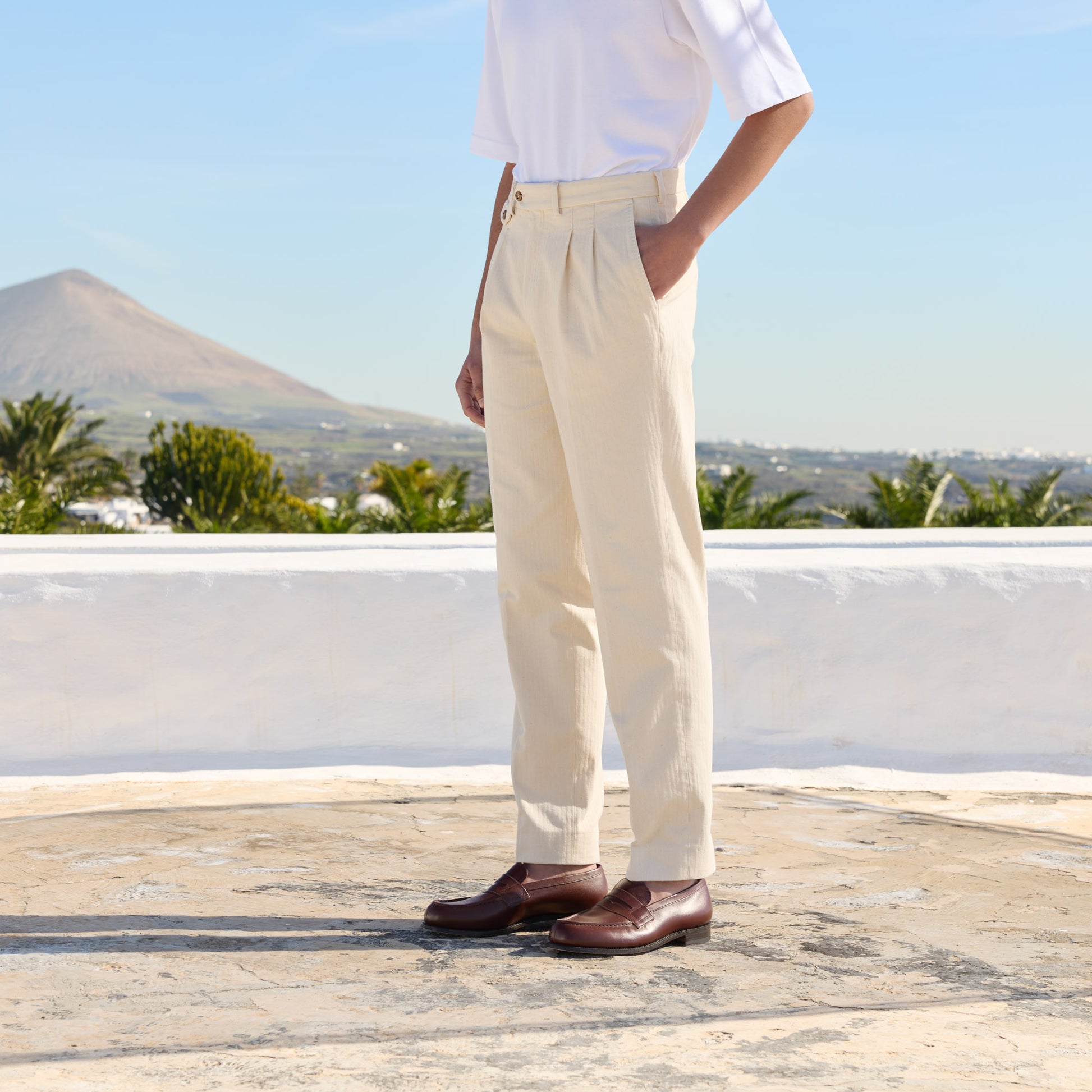 Pantalon à double plis en coton écru