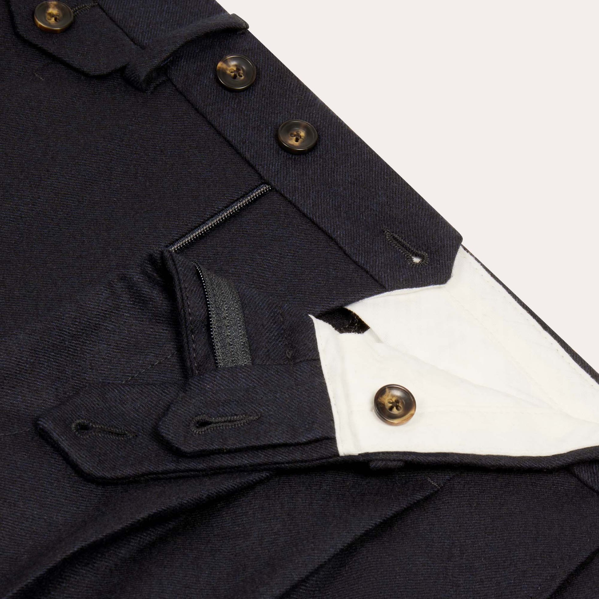 Pantalon à double plis en flanelle de laine marine