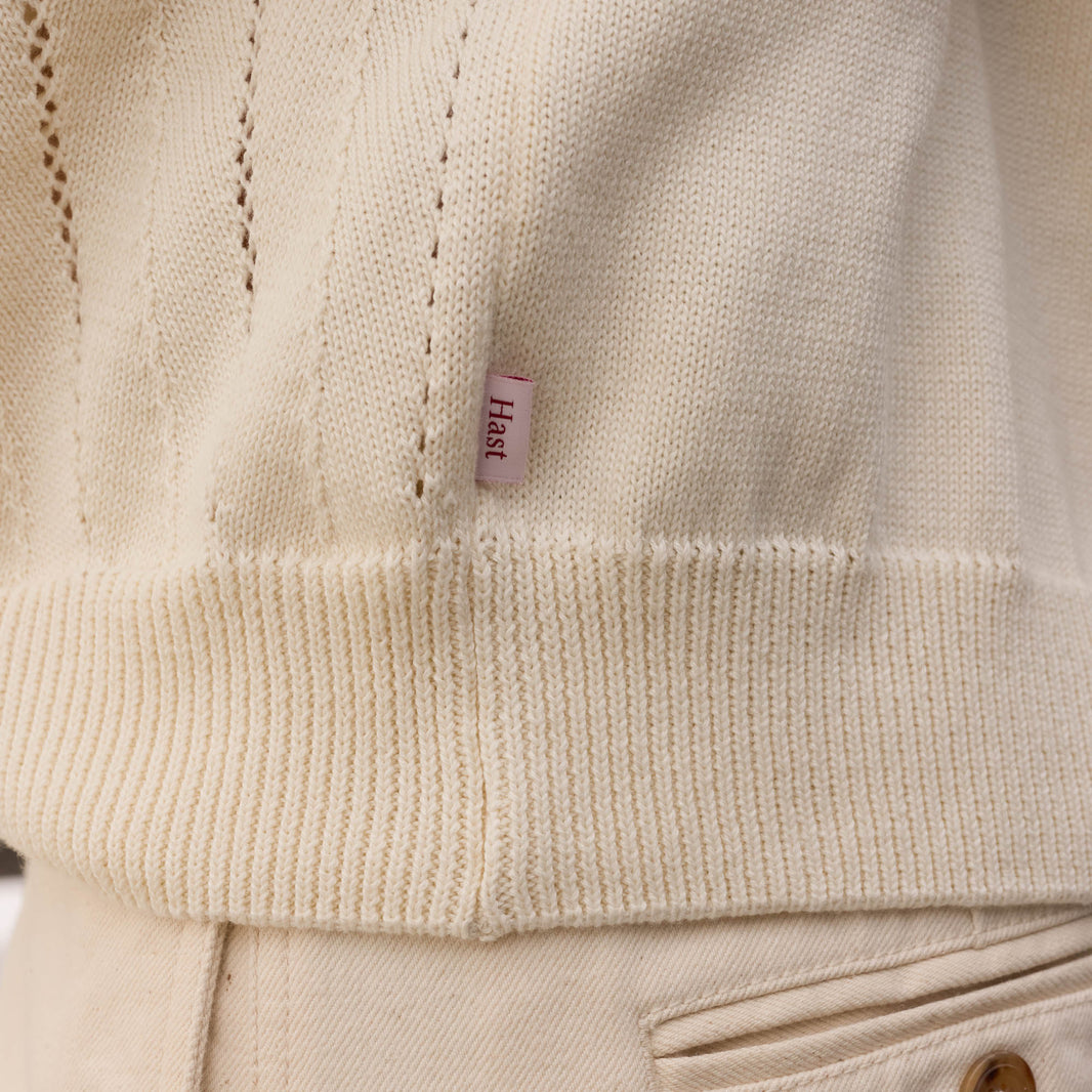 Pull en coton blanc col et bas navy