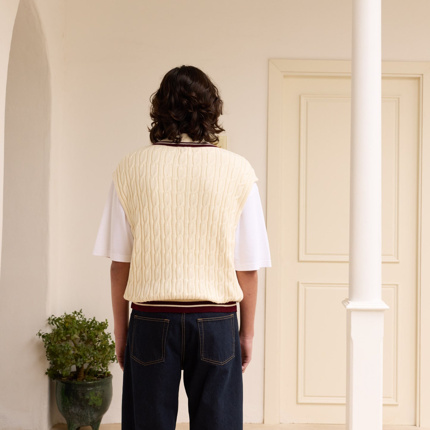 Pull sans manches en coton écru et bordeaux