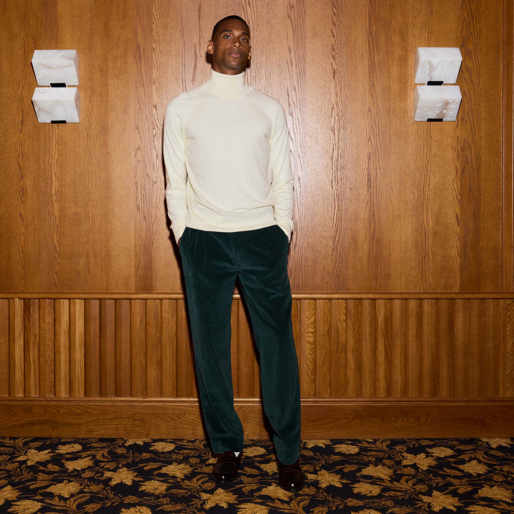 Pull à col roulé en laine mérinos écru