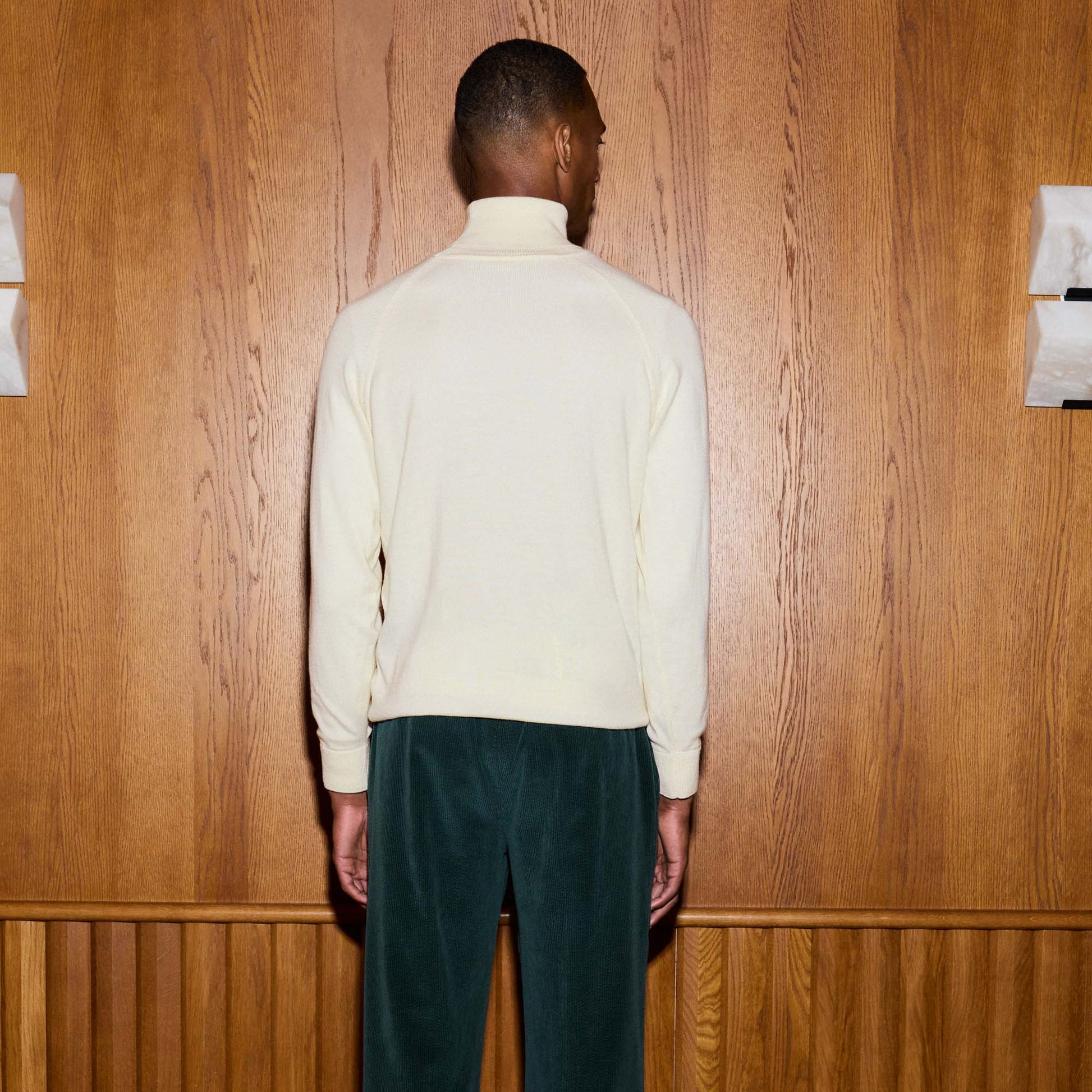 Pull à col roulé en laine mérinos écru