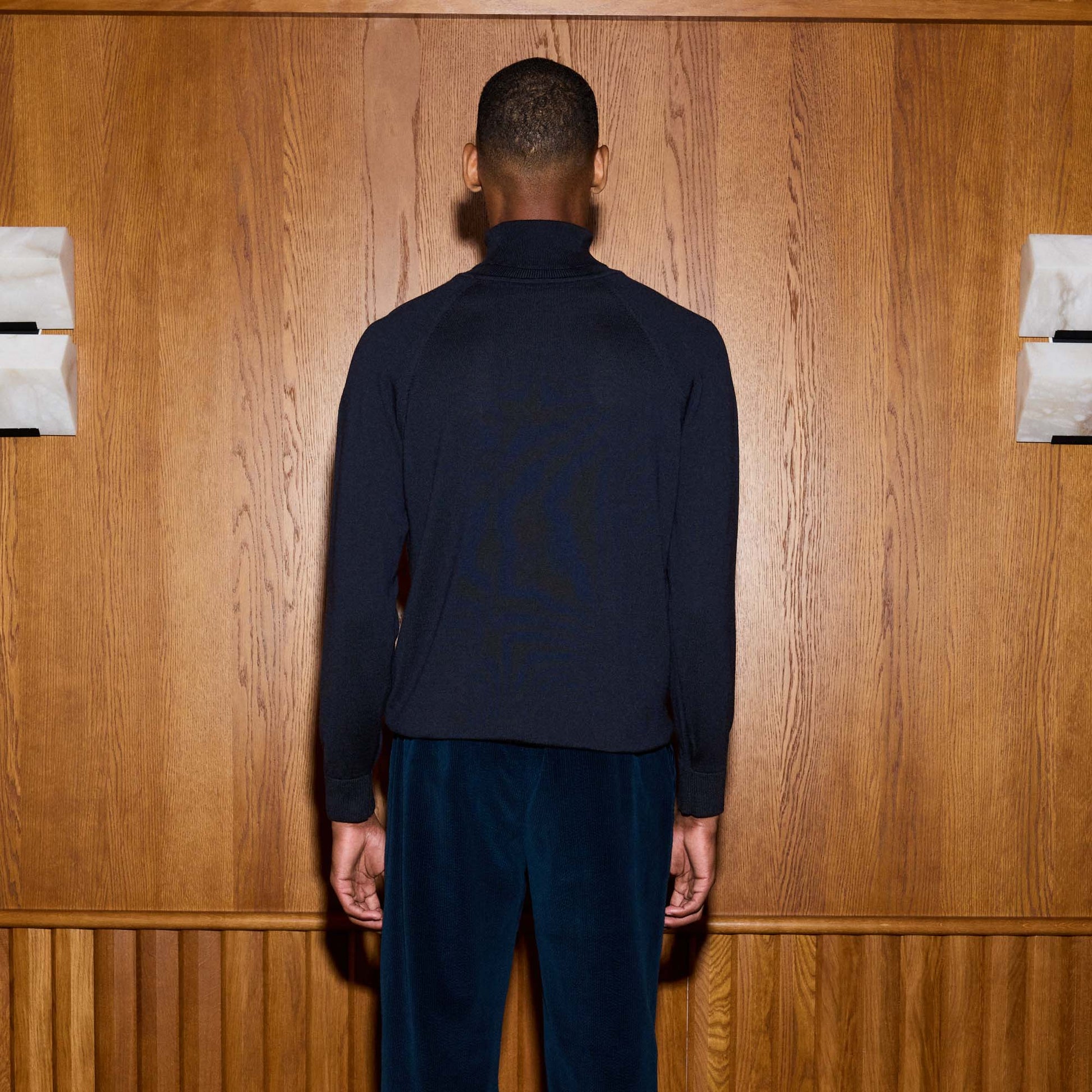Pull à col roulé en laine mérinos marine