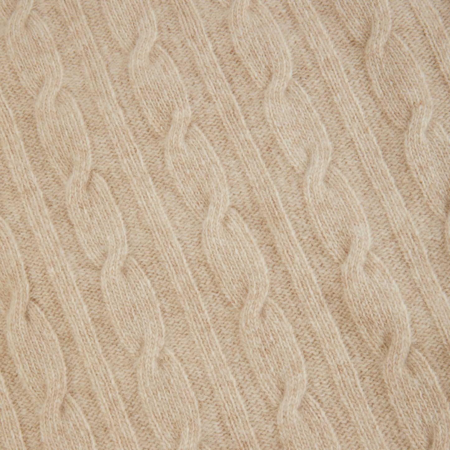 Pull torsadé en laine mérinos écru