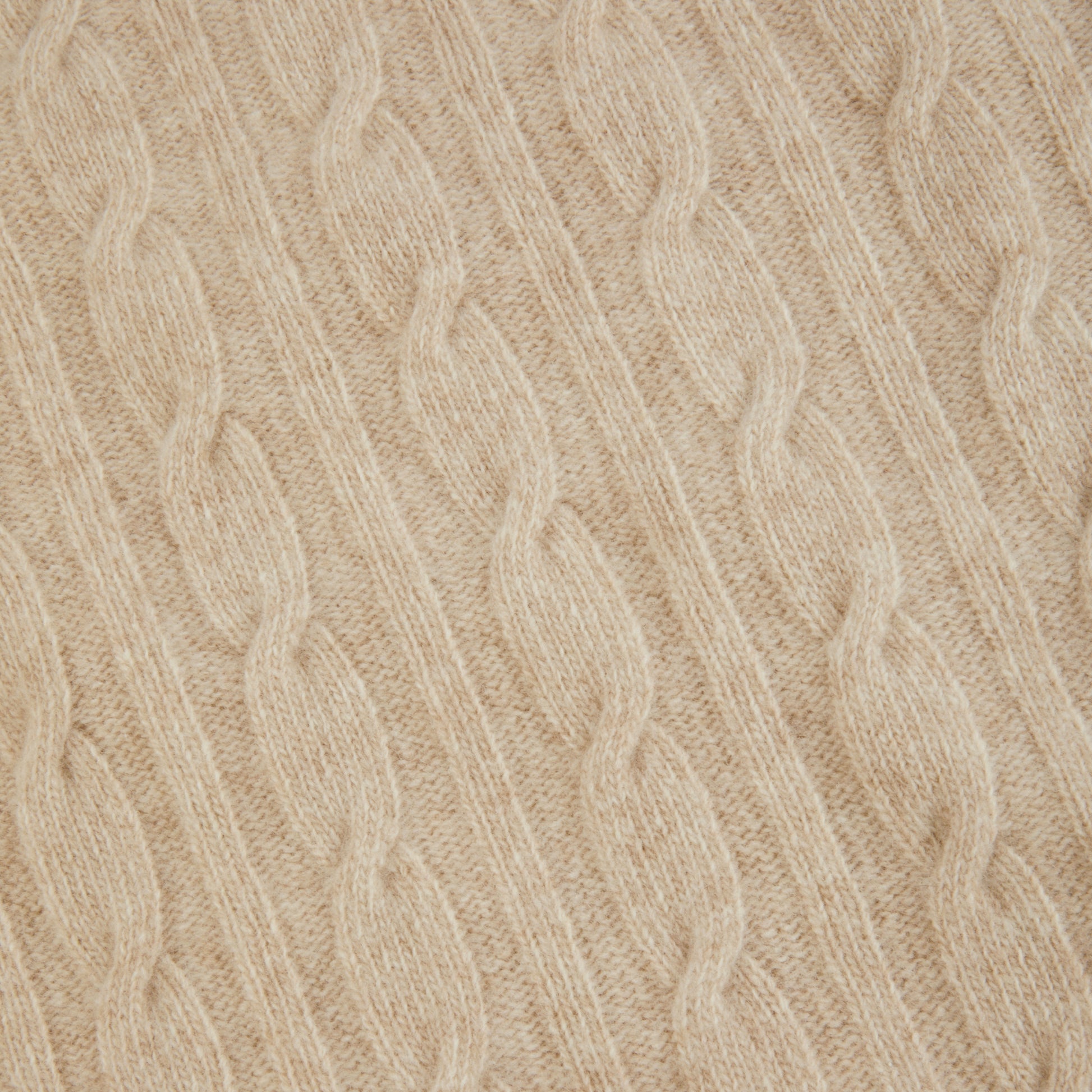 Pull torsadé en laine mérinos écru