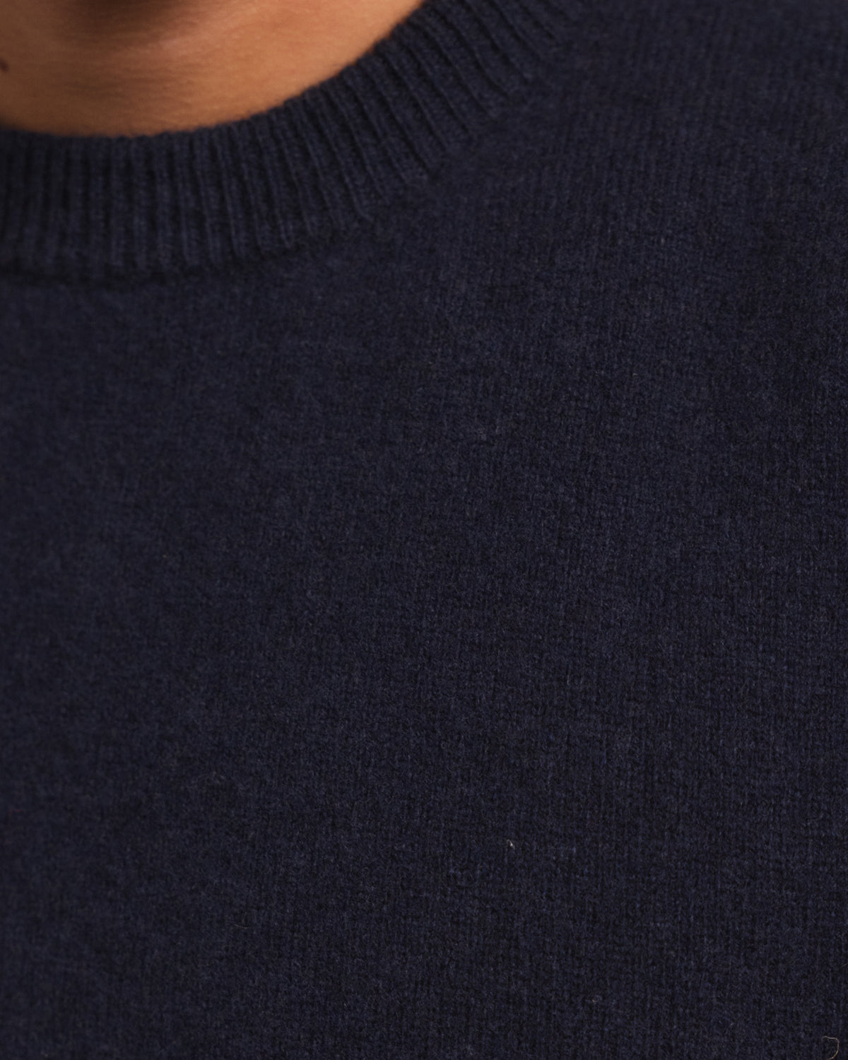 Pull col rond en laine mérinos marine
