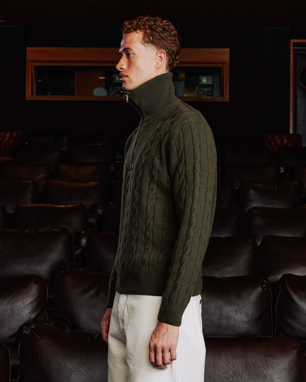 Pullover mit Troyerkragen aus extrafeiner Wolle in Khaki