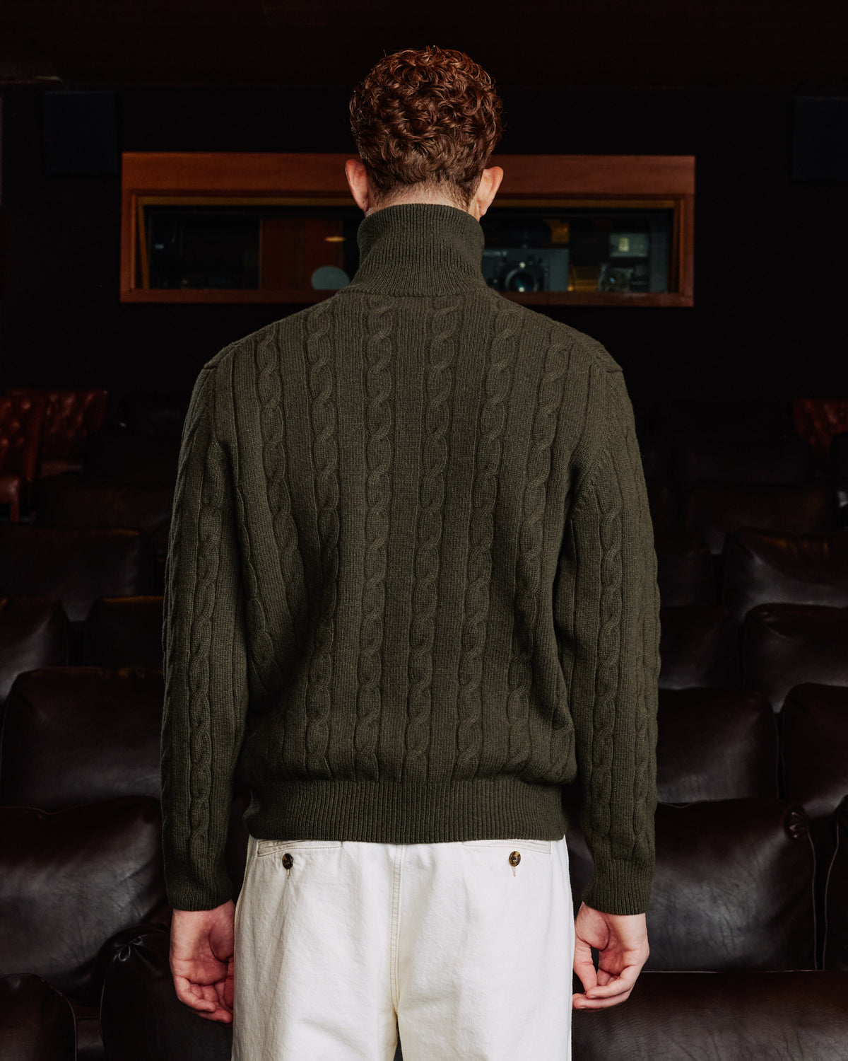 Pullover mit Troyerkragen aus extrafeiner Wolle in Khaki