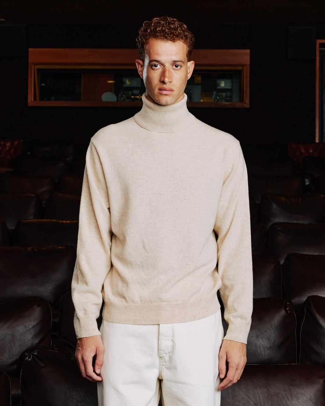 Pull col roulé en laine extrafine beige