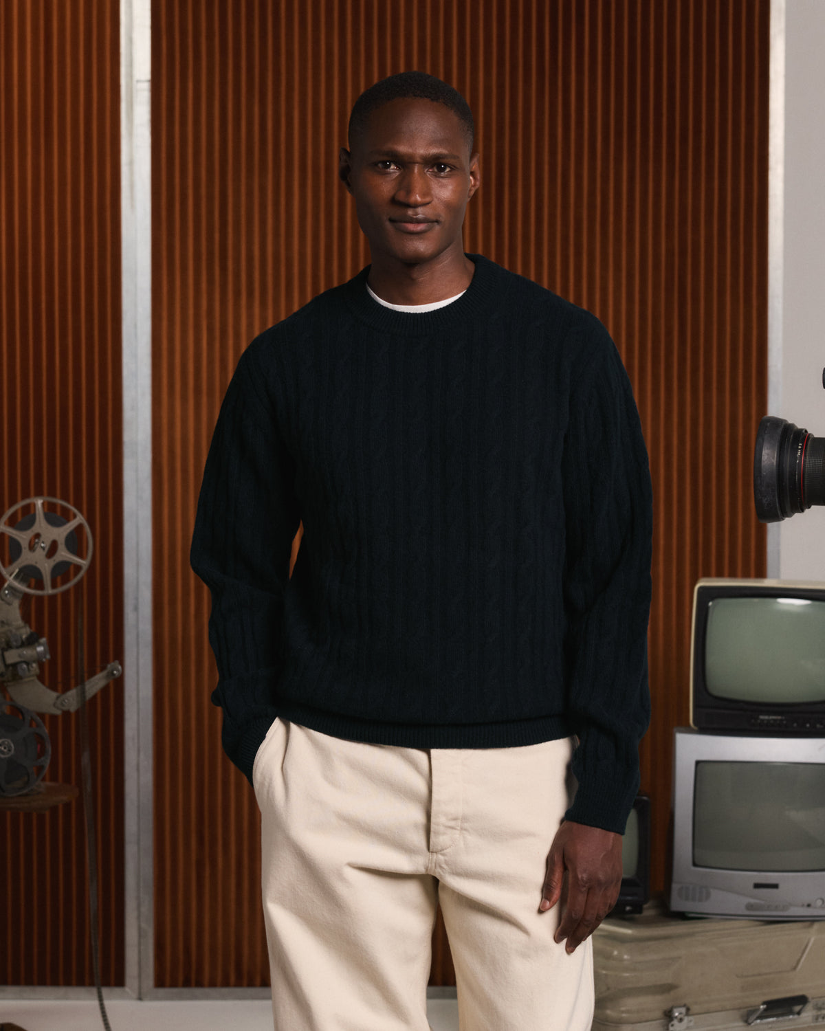 Pull col rond en laine mérinos extrafine marine