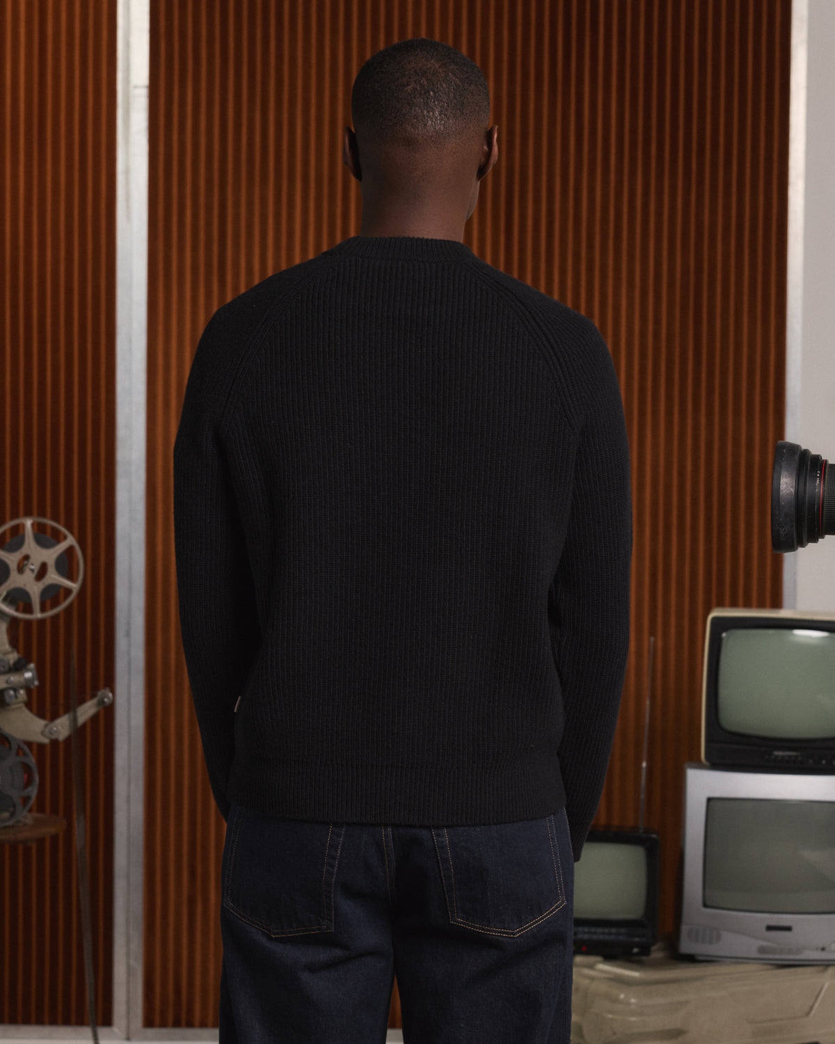 Pull col rond en laine vierge mérinos extrafine noir