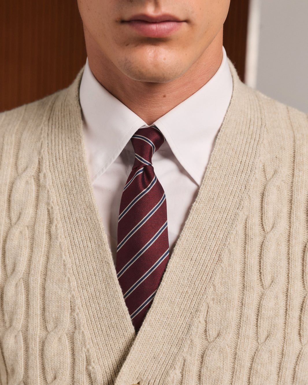 Cardigan aus extrafeiner Wolle mit Zopfmuster, Beige