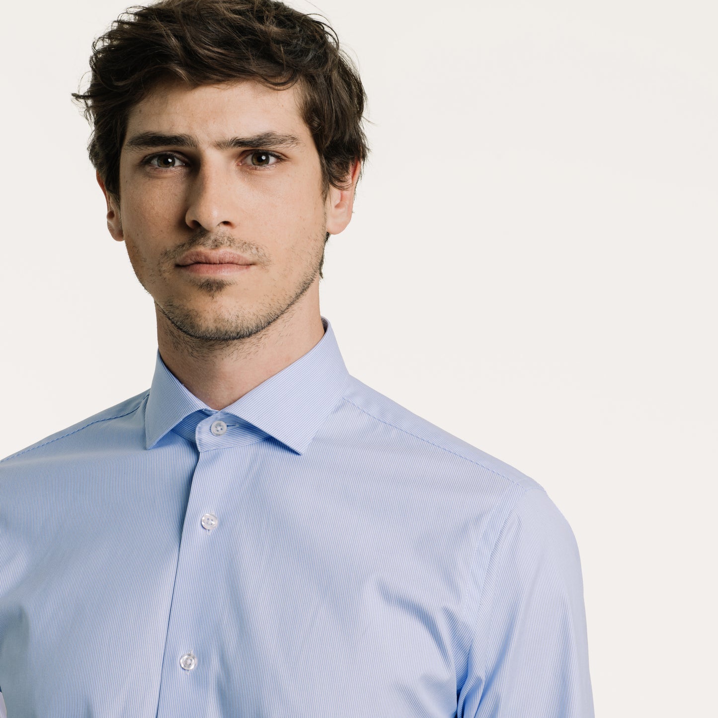 Double-twisted oxford shirt with fine blue stripes