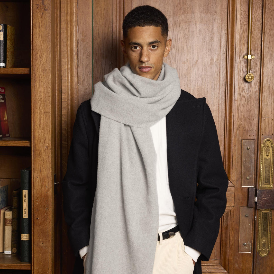Echarpe en laine vierge beige