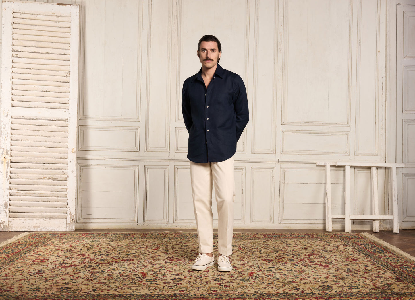 Chemise en lin marine