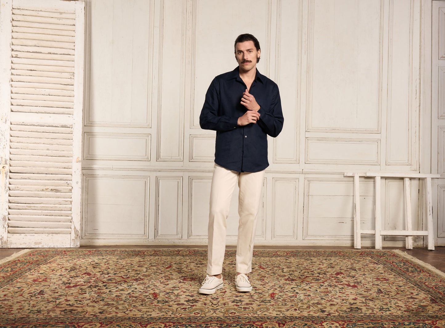 Chemise en lin marine