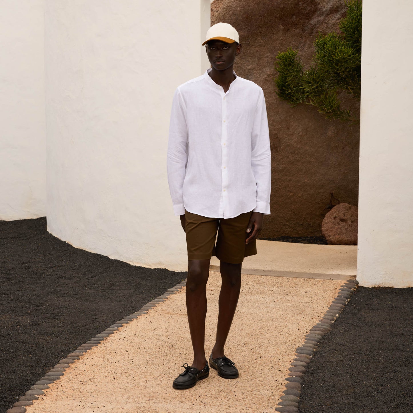 White linen mandarin collar shirt