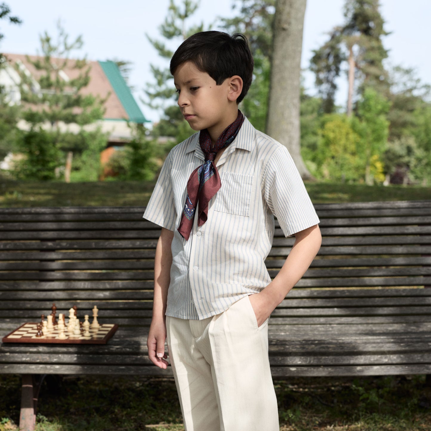 Kids' short-sleeved white and blue striped shirt