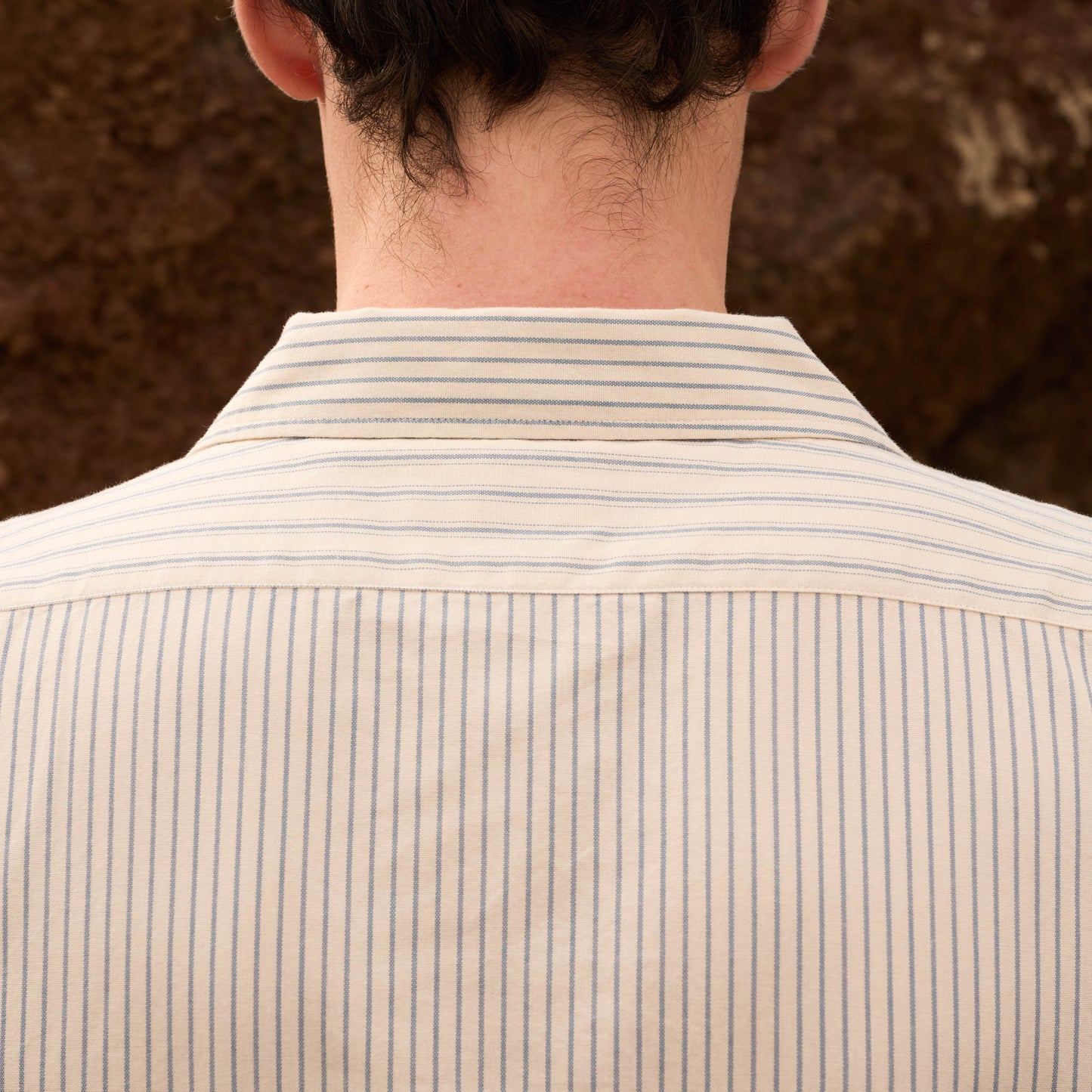 Blue striped white short-sleeved cotton shirt