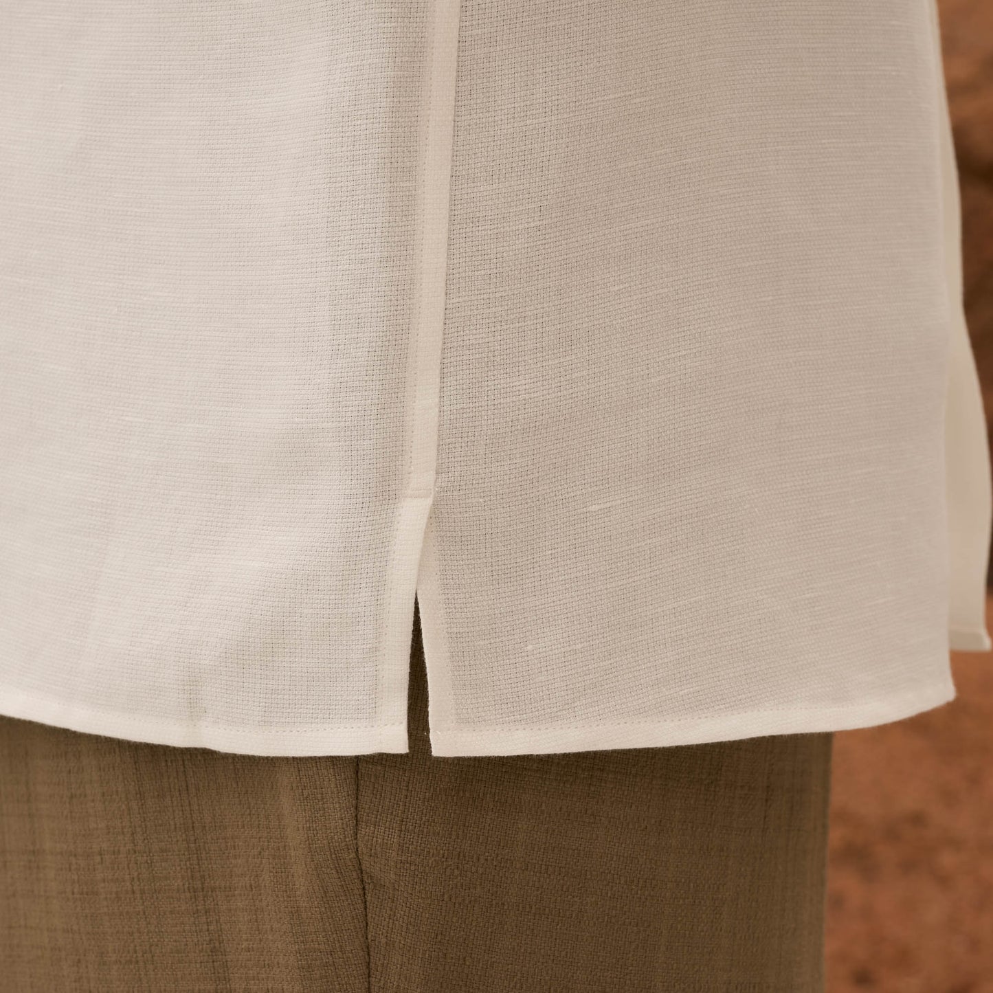 White linen and cotton short-sleeved shirt