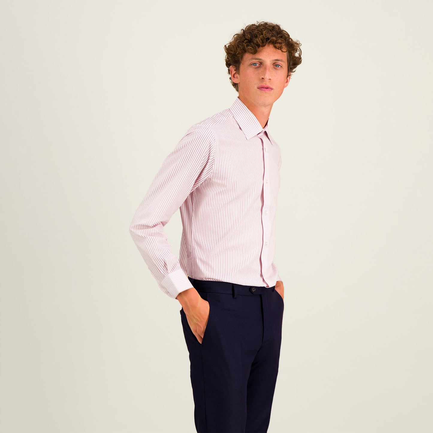 Fitted shirt in double-twisted poplin with white and red stripes