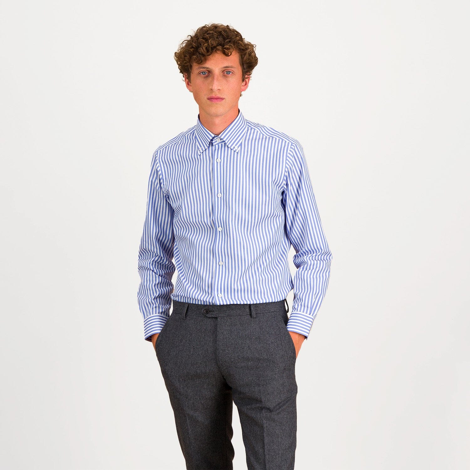 Chemise en popeline double retors à rayures bleues et blanches
