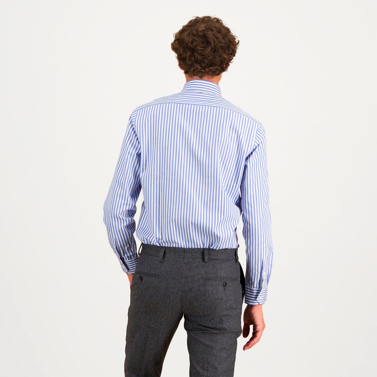 Chemise en popeline double retors à rayures bleues et blanches