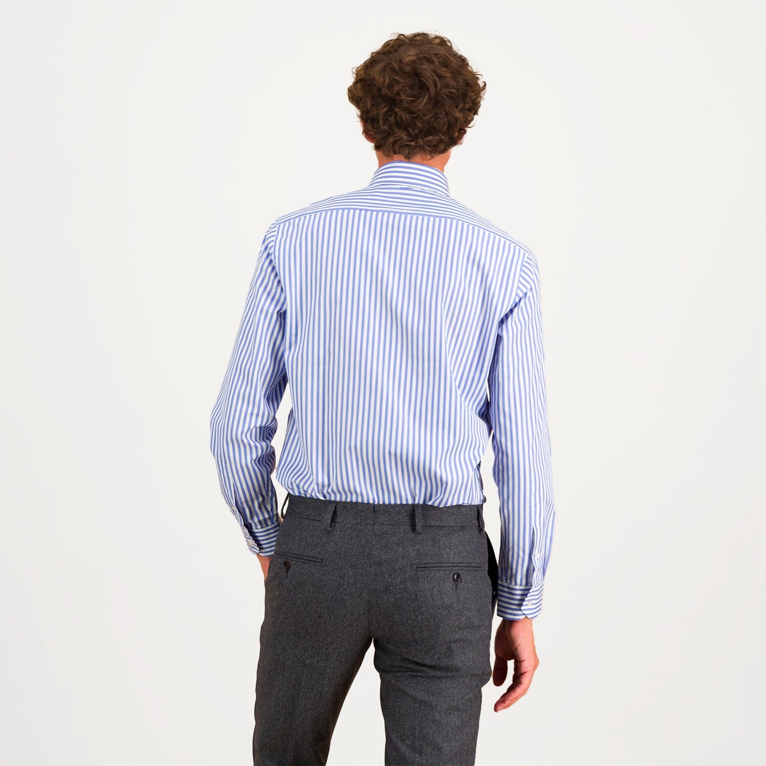 Chemise en popeline double retors à rayures bleues et blanches