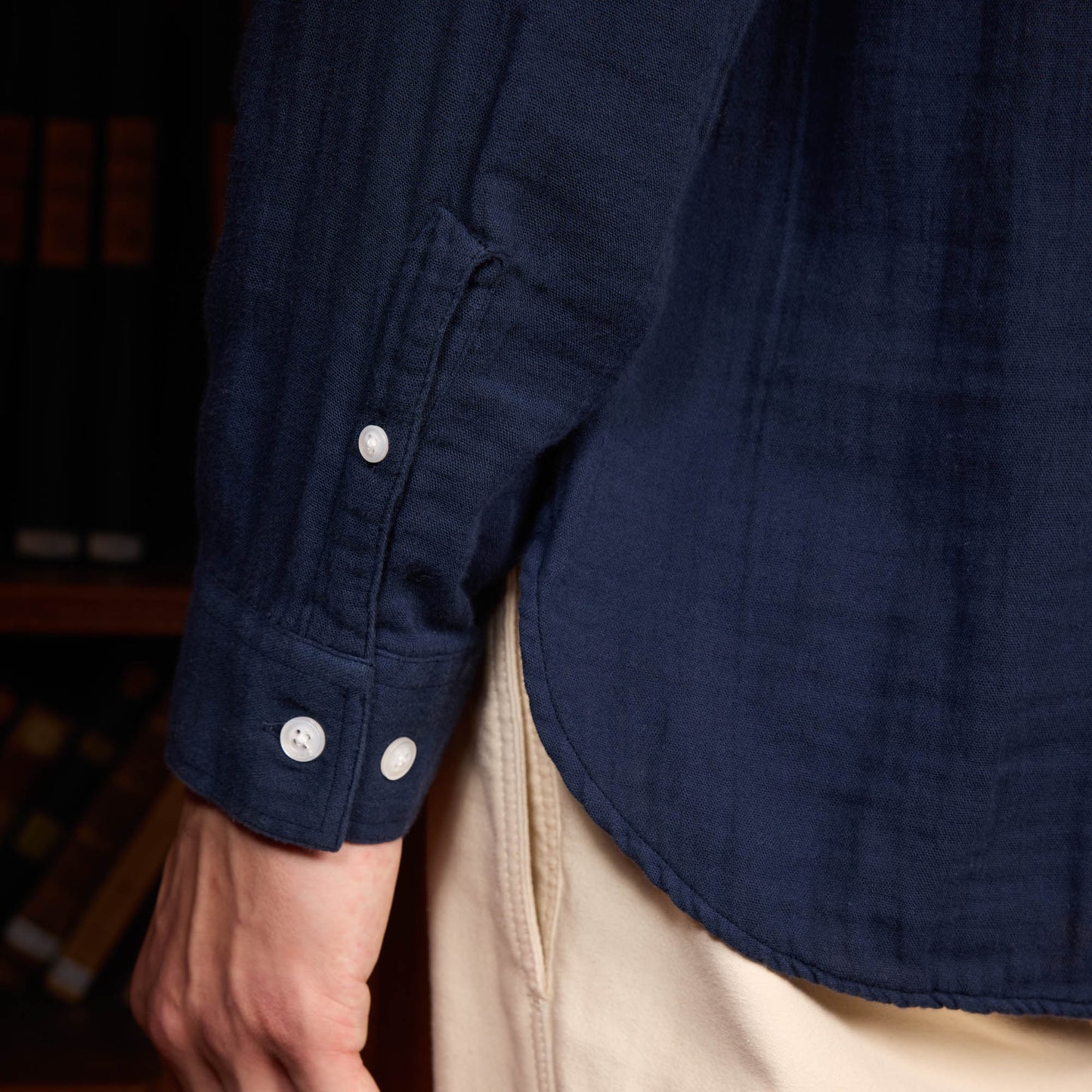 Chemise en coton bleu marine