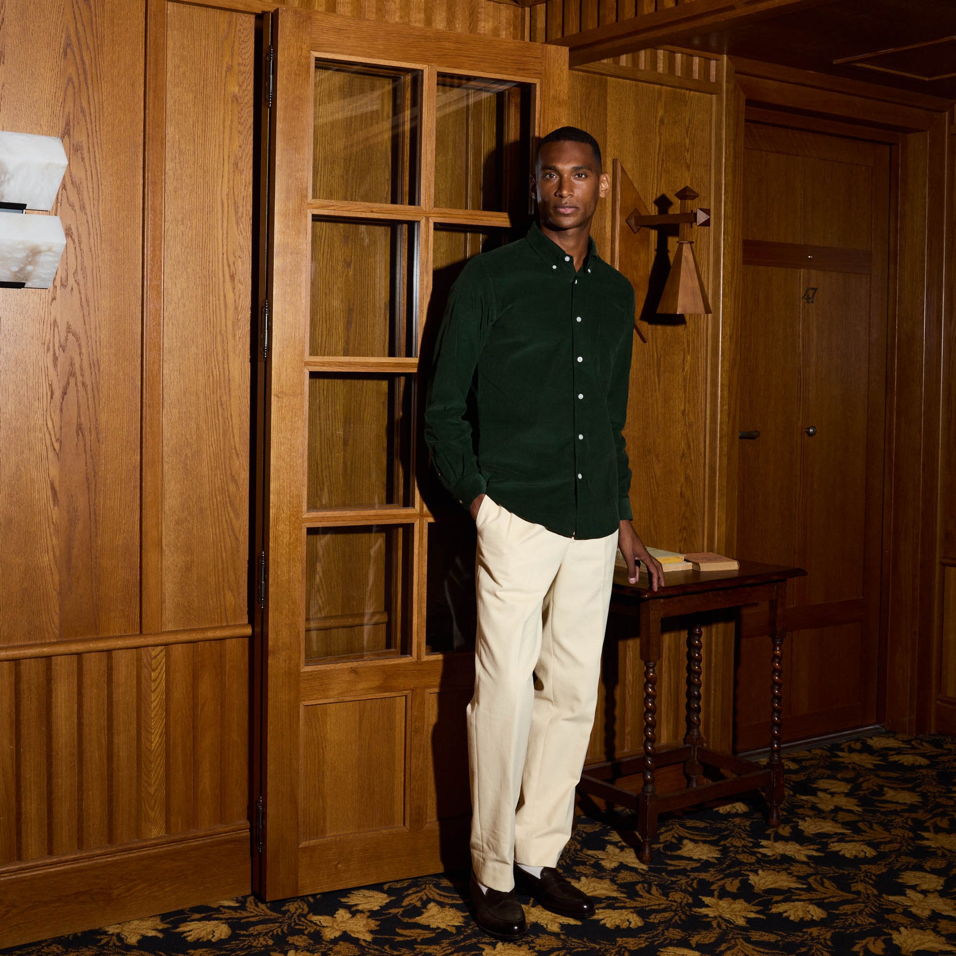 Chemise en velours vert sapin