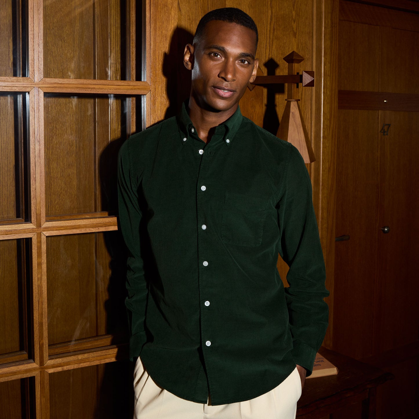 Chemise en velours vert sapin