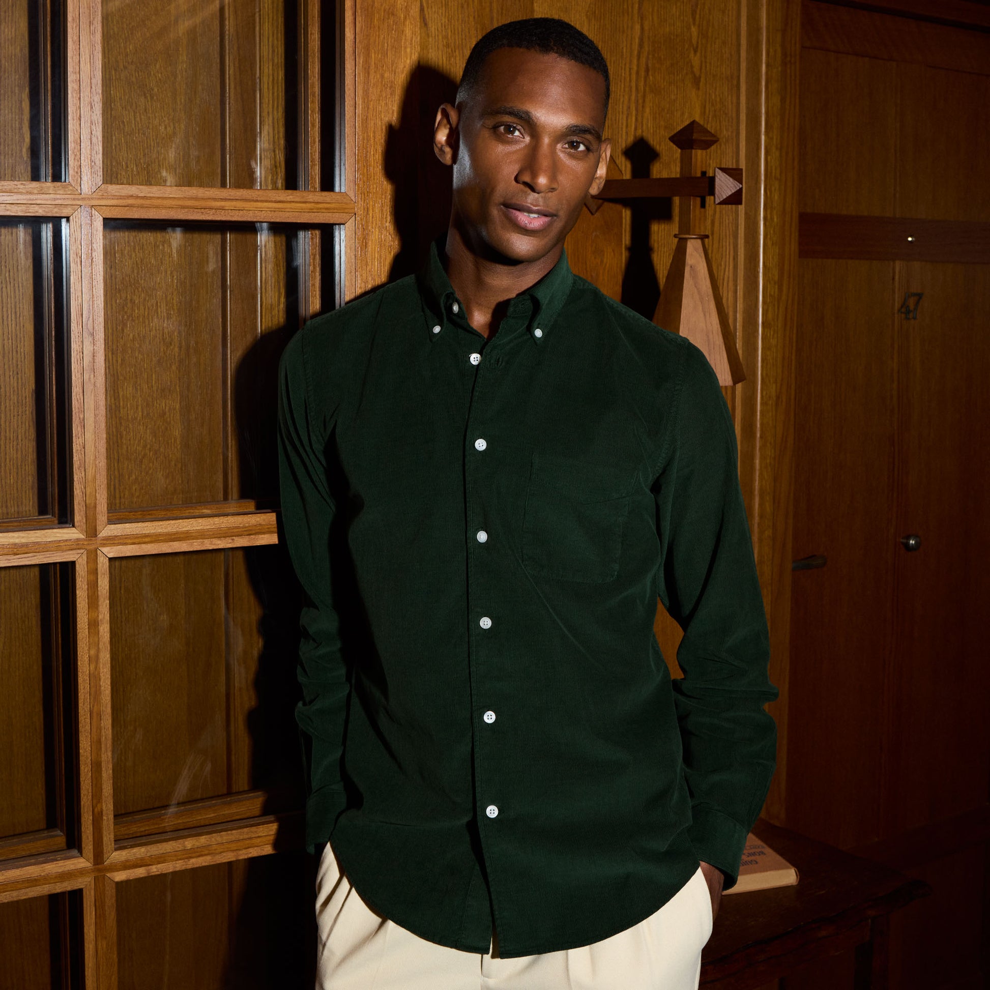 Chemise en velours vert sapin