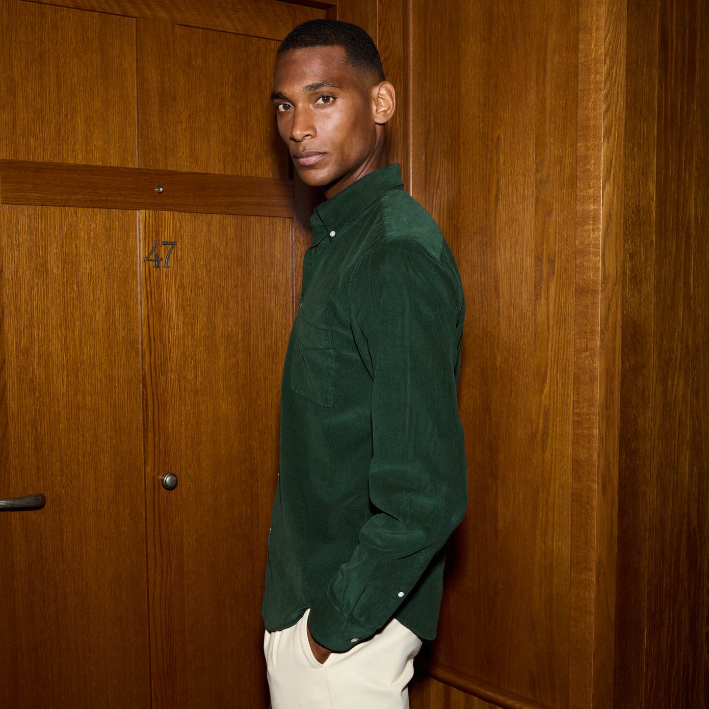 Chemise en velours vert sapin