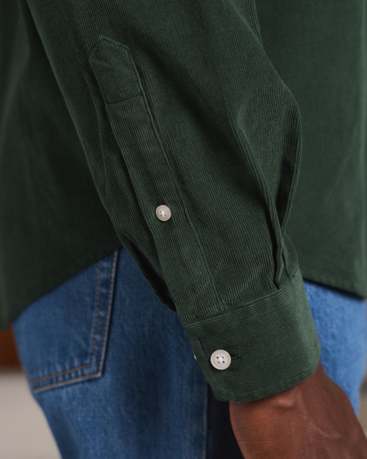 Chemise en velours vert sapin