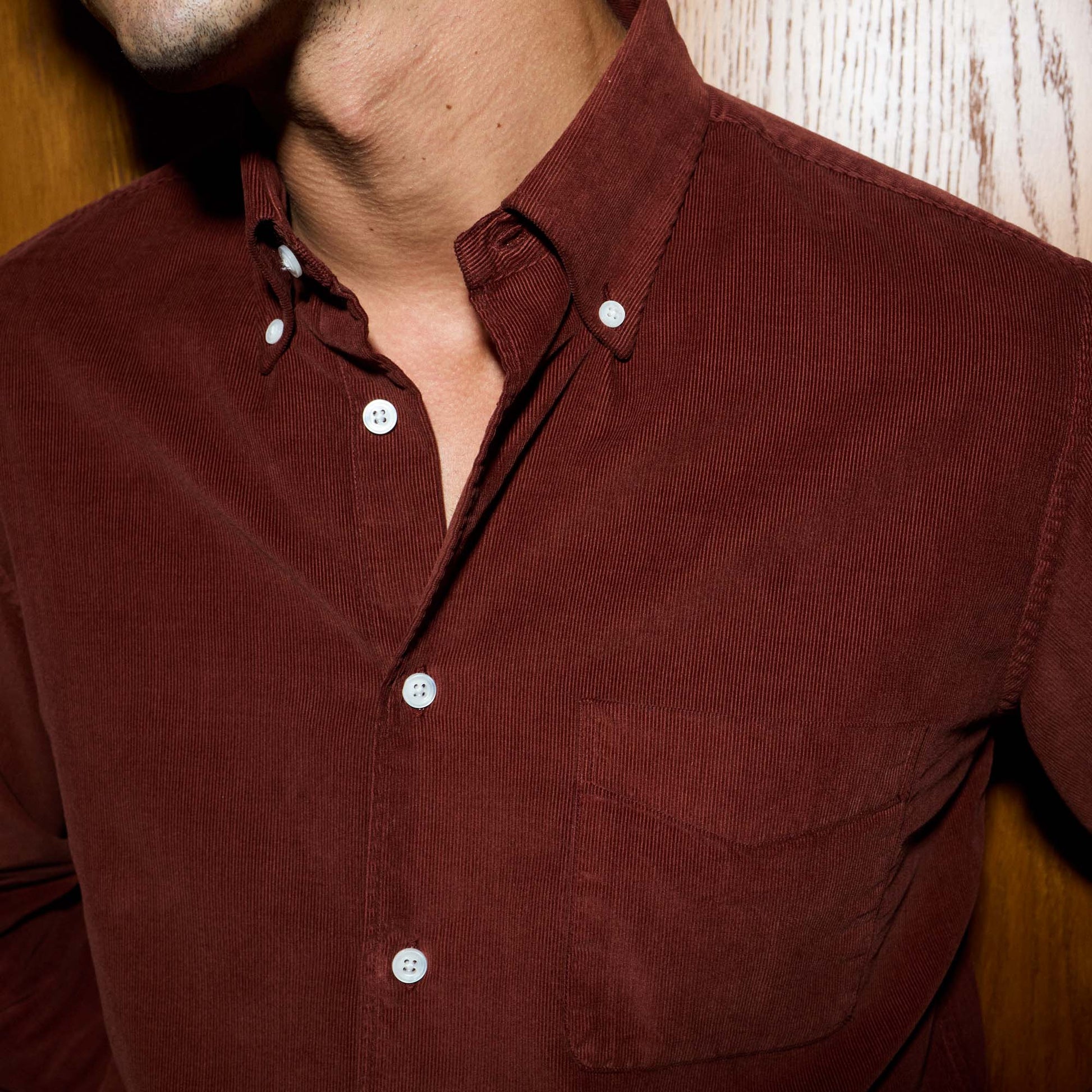 Chemise en velours bordeaux