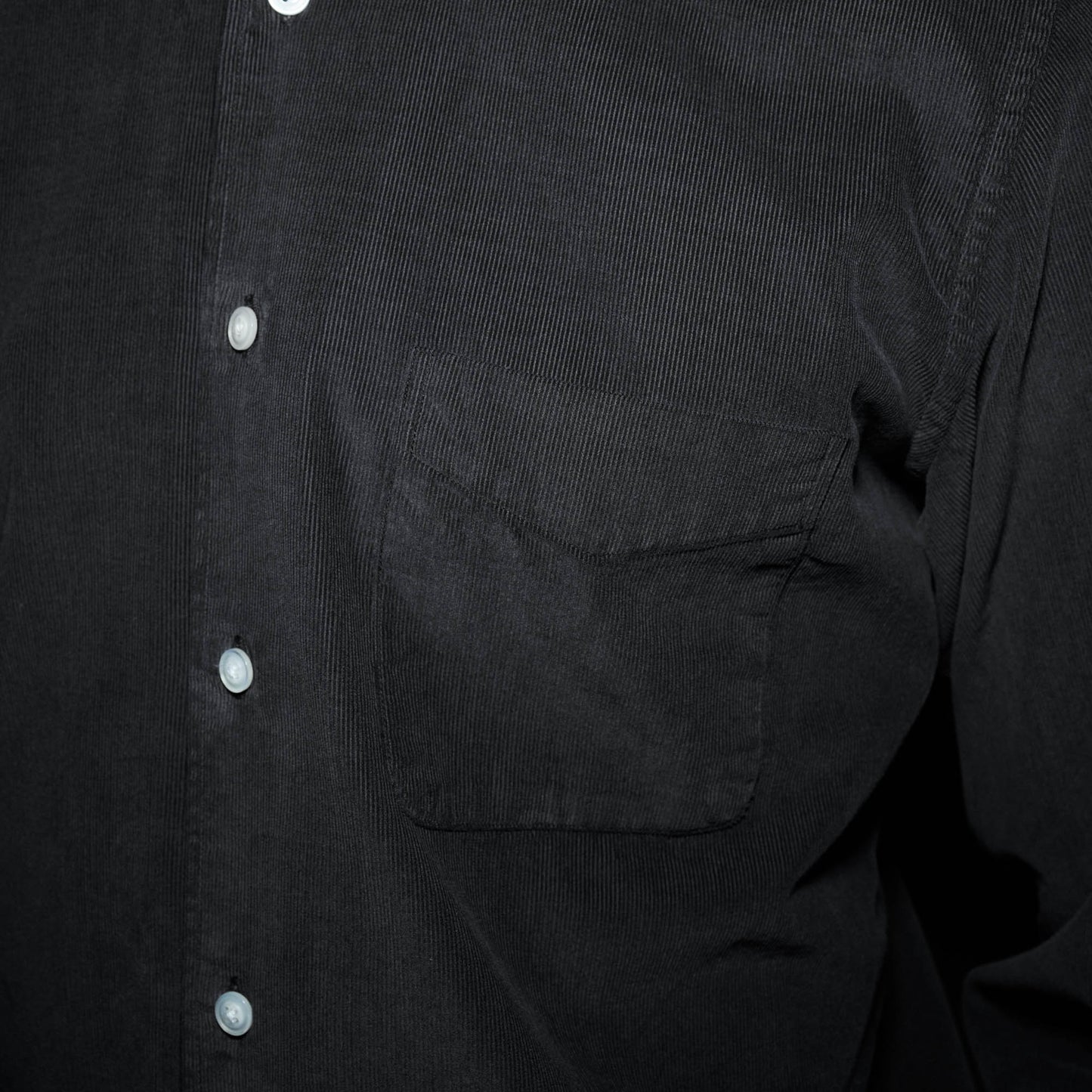 Chemise en velours gris anthracite