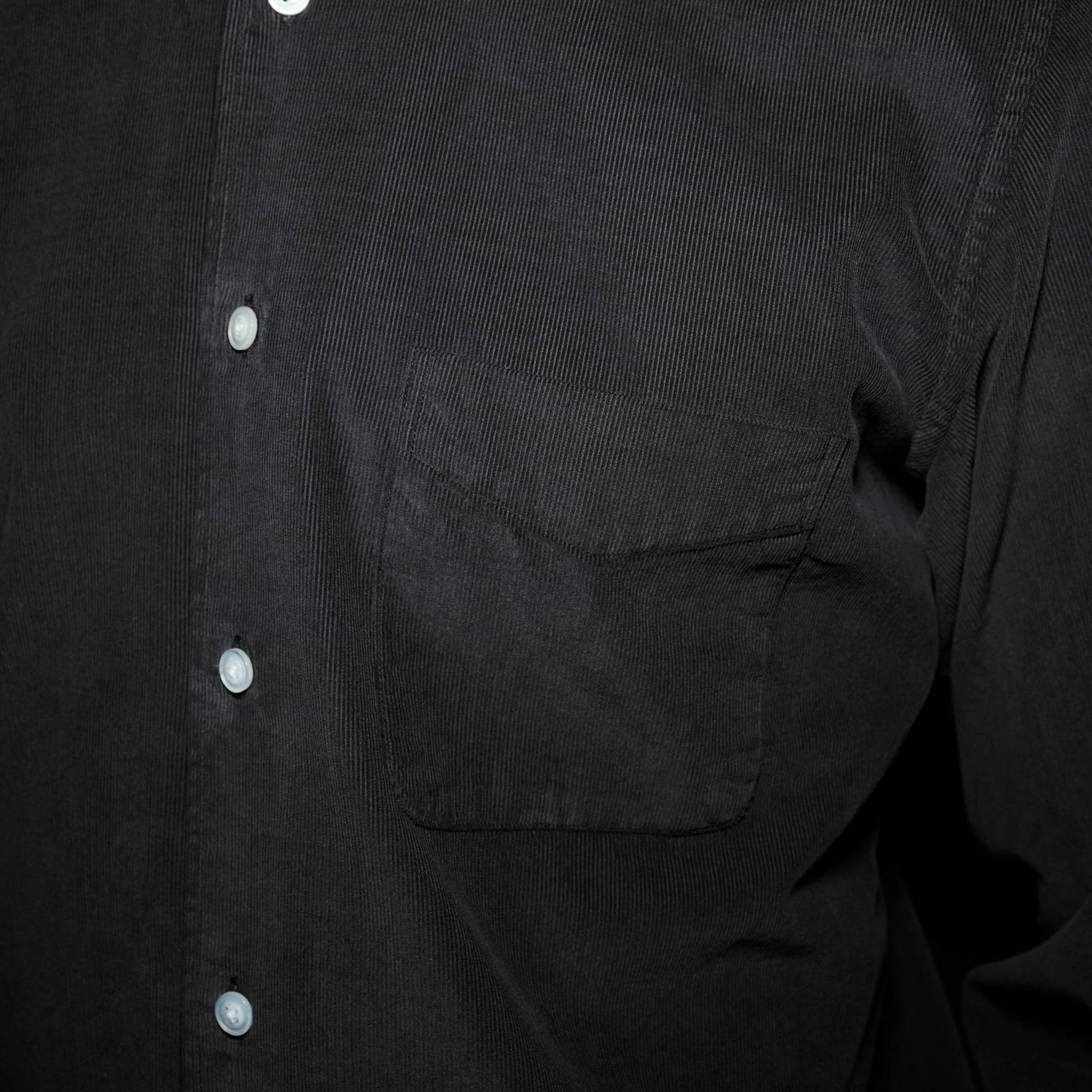 Chemise en velours gris anthracite